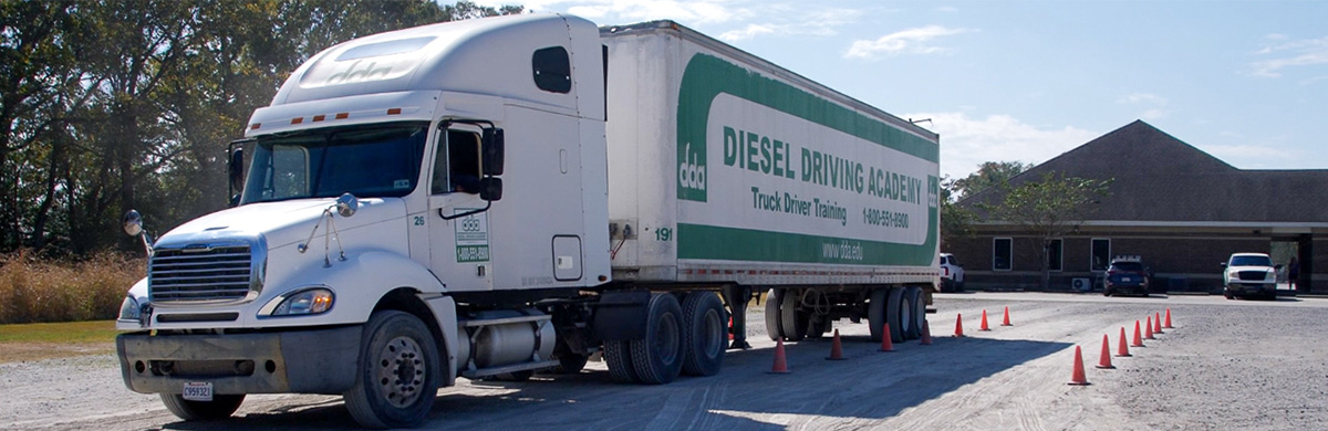 Image of DDA Advanced CDL Training truck in front of the Baton Rouge location