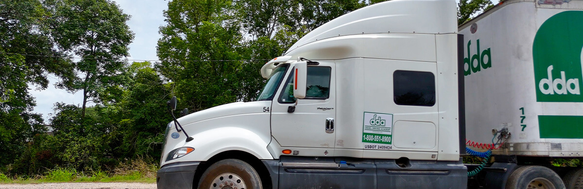 Image of side profile of DDA tractor truck in Basic CDL Training Program